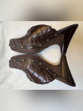 Cole Haan Kenna Brown Croc Leather Studded Mules 7.5